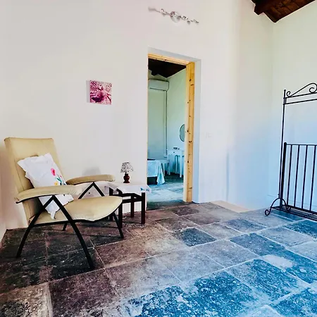 Guesthost - Petra Pece Panoramic
