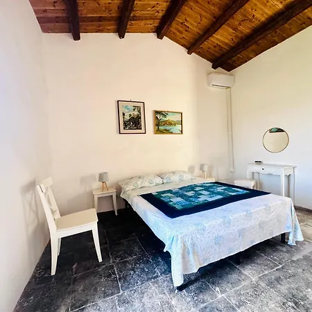 Guesthost - Petra Pece Panoramic Apartment