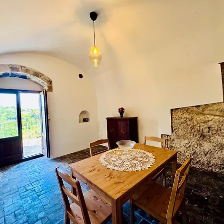 Guesthost - Petra Pece Panoramic Apartment